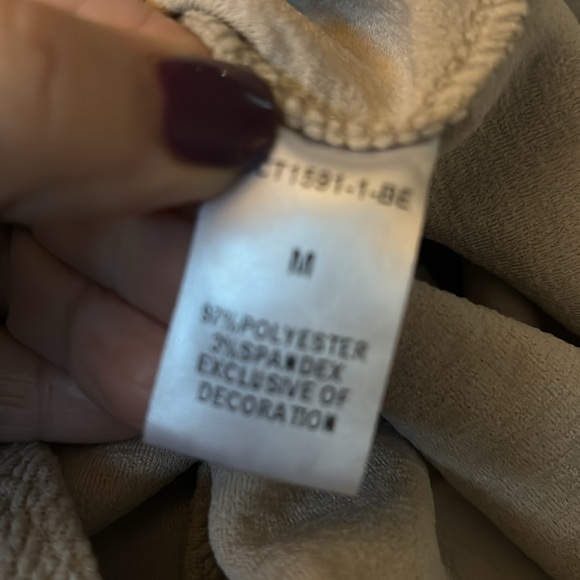 THML Fall Cream & Floral Top Blouse Balloon Sleeves Women’s Sz Medium - Picture 9 of 9